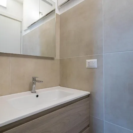 N12 - Luxury Bari