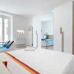 N12 - Luxury